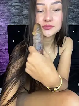 Aylin-fire's Live XXX Chat