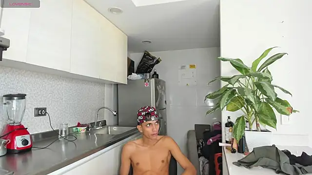 Онлайн чат XXX Wild_lovers_