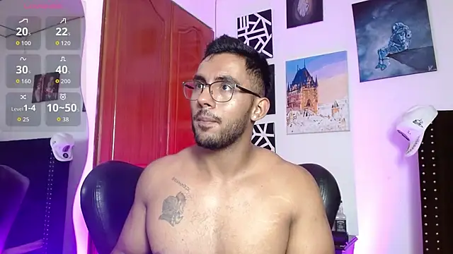 romanpearce_ Adlı Modelin Canlı XXX Sohbeti