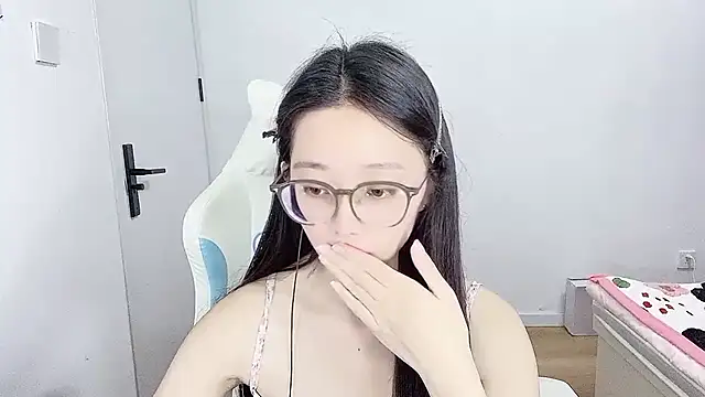 -qingqing élő XXX-chatje
