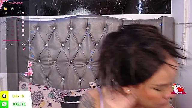 LAILAGUMMY Chat XXX in diretta