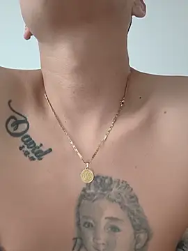 Tiger_cryad élő XXX-chatje