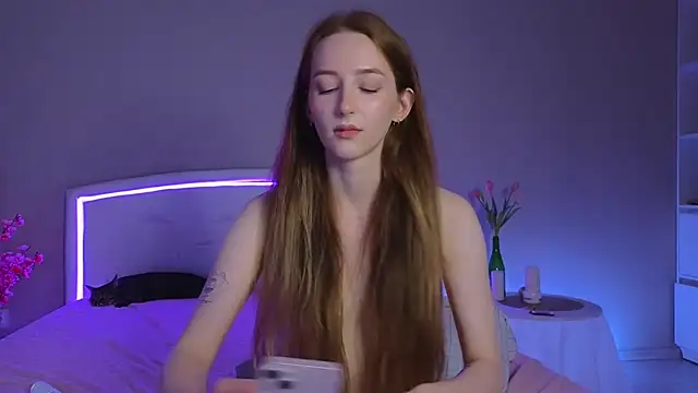 MichaelaDellyのライブXXXチャット