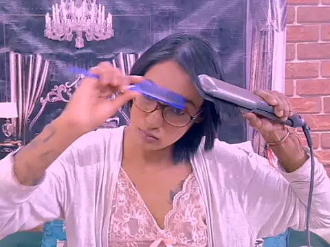 Chat +18 de IndianRebel4u2Luv ao vivo