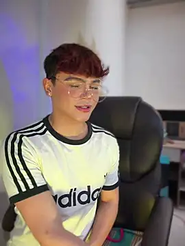 PRINCE_STEV Show in webcam