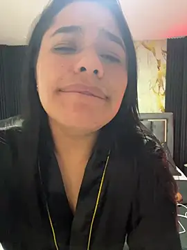 Issafoxx Chat XXX in diretta
