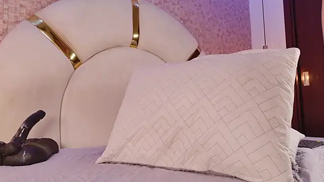 دردشة celestte_sm الجنسية المباشرة
