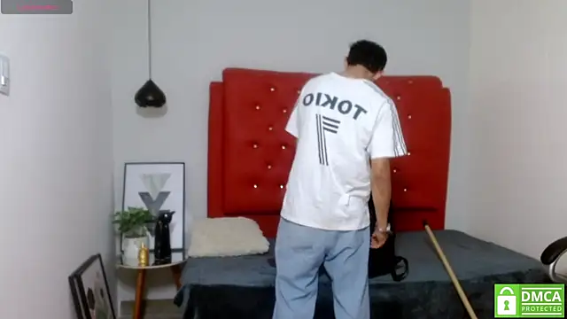 Ryan_grayx Adlı Modelin Canlı XXX Sohbeti