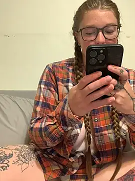 PussiesnCream_ 现场XXX聊天