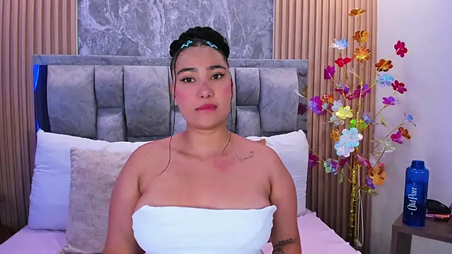 Sulay_Kim's Live XXX Chat