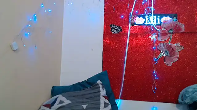 XXX chat uživo modela liliimilf