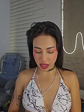 Nia_lobo 即時 XXX 聊天