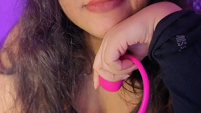 Lilith_Diva0 élő XXX-chatje