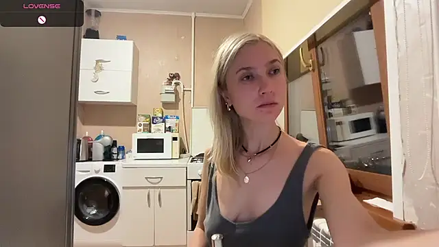 AngelJeni's Live XXX Chat