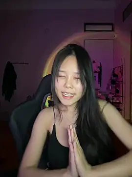 Emely-lysea's Live XXX Chat