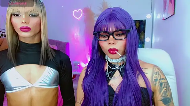 AdanKinng Adlı Modelin Canlı XXX Sohbeti