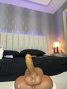 Mia-Medina élő XXX-chatje