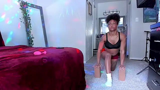 yiauana live XXX chat