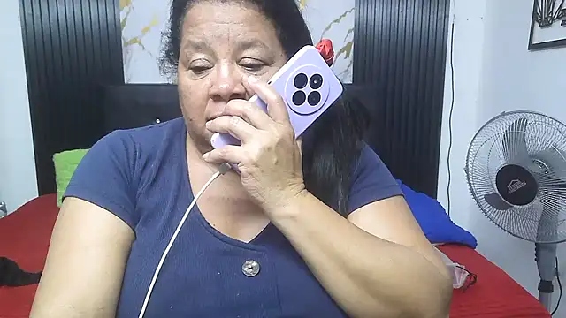 Chatroom XXX en direct de Shanttal0272