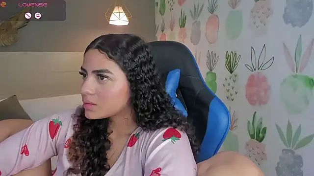 Chat XXX en directo de yaya23x