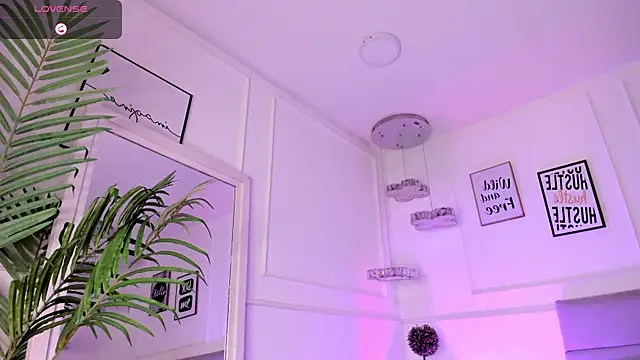 AriRobert_ Live XXX-Chat