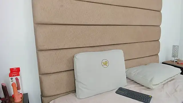 laurenn_moore 现场XXX聊天