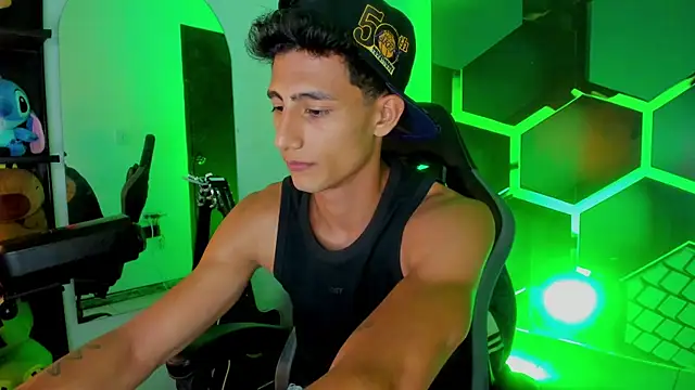 Chat XXX en directo de MaxiimoRomano_