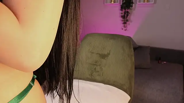 emiliapink Chat XXX in diretta