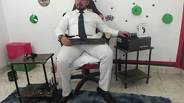KalethBigDick's Live XXX Chat