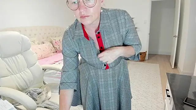 Vika73 élő XXX-chatje