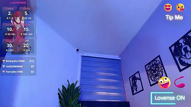 צ'אט XXX בשידור חי של AURALIS_LUX