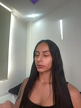 צ'אט XXX בשידור חי של karlyn_angels