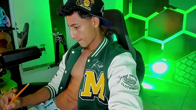 MaxiimoRomano_ 在線直播表演