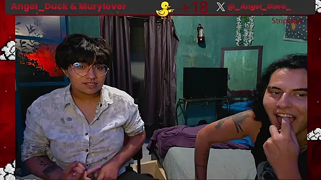 Chat +18 de Angel_Duck ao vivo