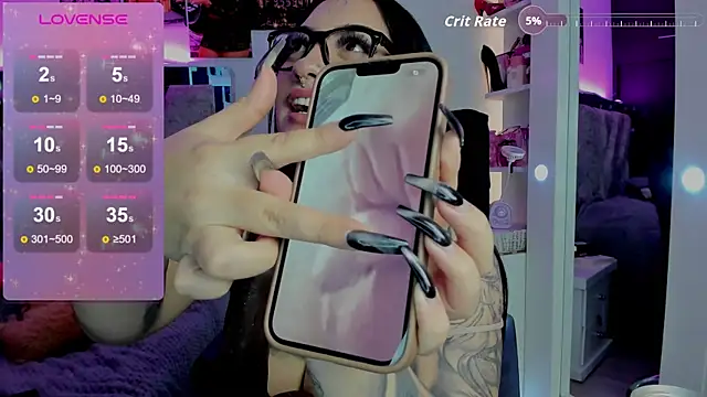CloeeBeckam Chat XXX in diretta
