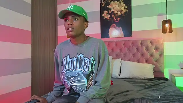 suckdrago live XXX chat