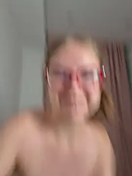 Sarah_HS Live XXX Chat