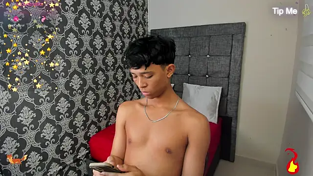 Chat XXX en directo de Little_Twink19x
