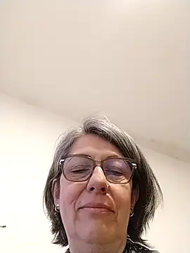 nocturnewhisper Chat XXX in diretta