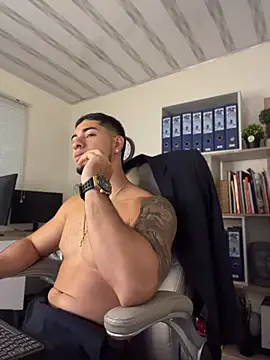 XXX chat uživo modela Dimitri_Colleman