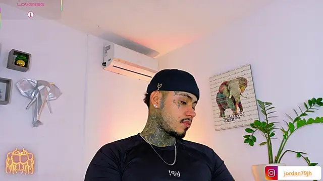 JordanSmiith_: διαδικτυακό σόου στην κάμερα