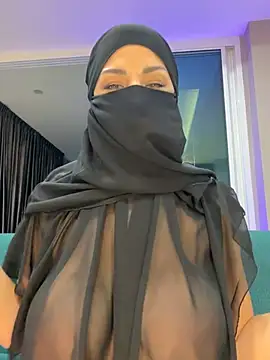 Amberonee31 Adlı Modelin Canlı XXX Sohbeti