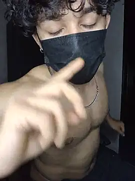 Chat XXX en directo de roxiii_