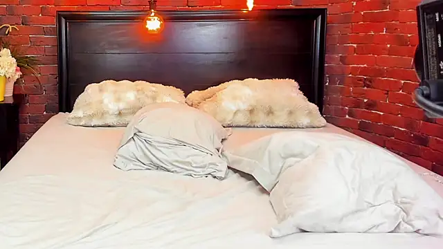 Chat +18 de ChristynaRoss ao vivo