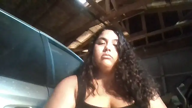 1n0nlythroat's Live XXX Chat