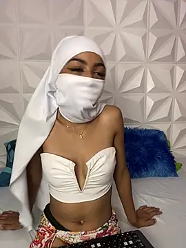 yasmin_moham Adlı Modelin Canlı XXX Sohbeti