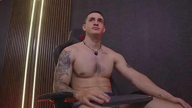 JacksonOlsenn's Webcam Show