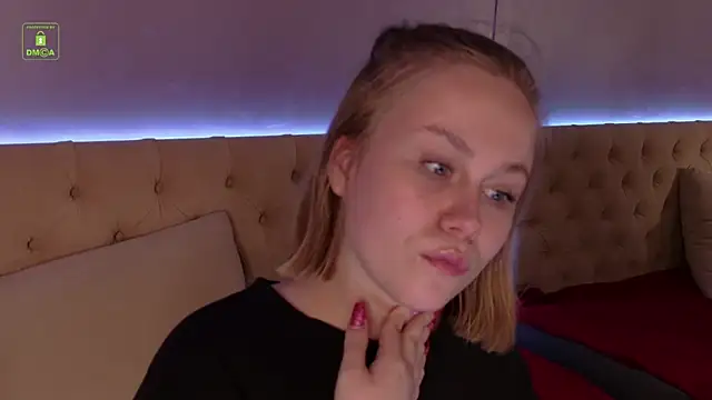stacy_moorex Adlı Modelin Canlı Sohbet Odası