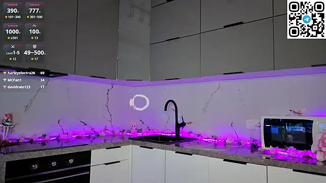 Anadeyaaa XXX чат на живо