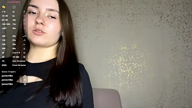Chat +18 de SelenaBrook ao vivo